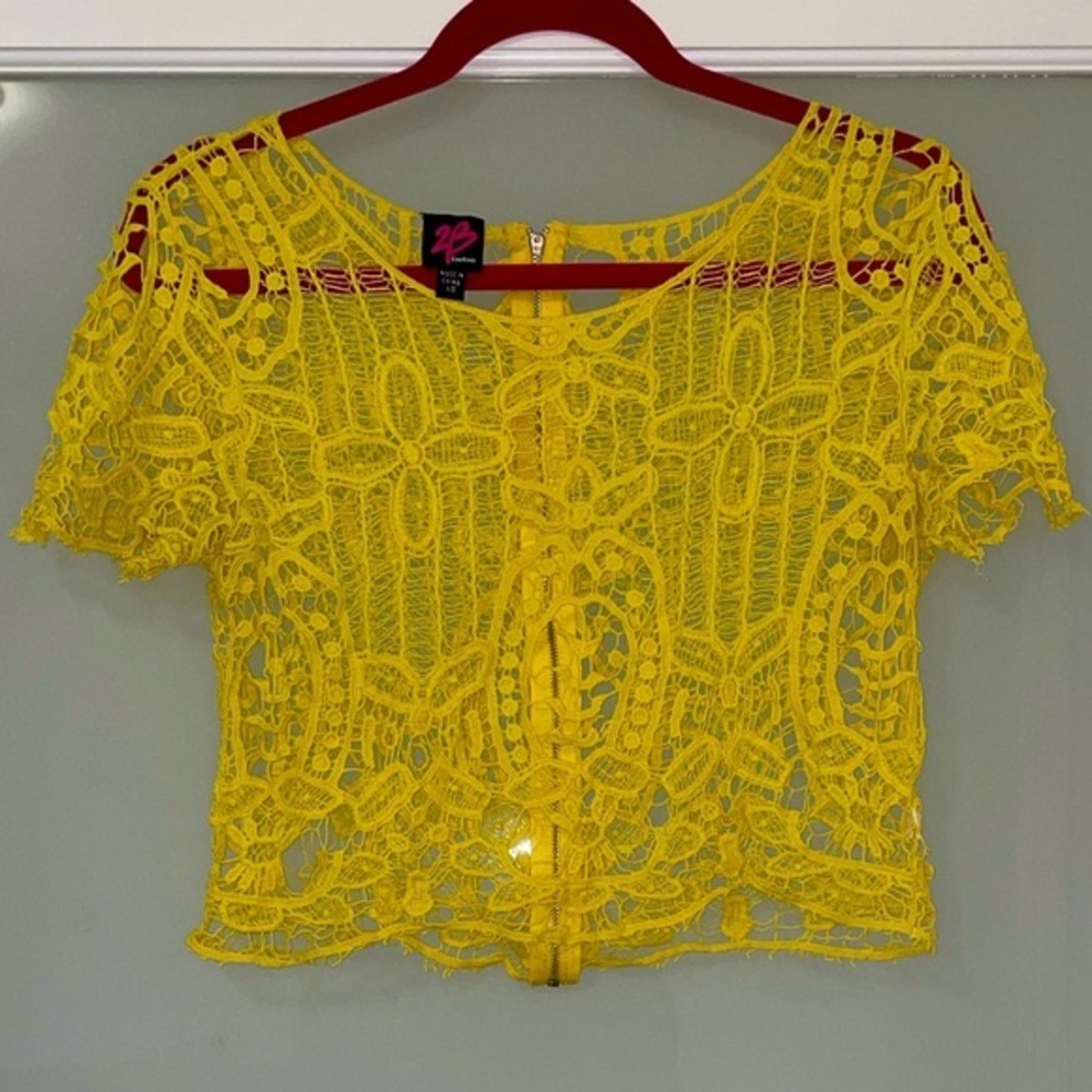 Bebe Overlay Crop Top, Yellow
